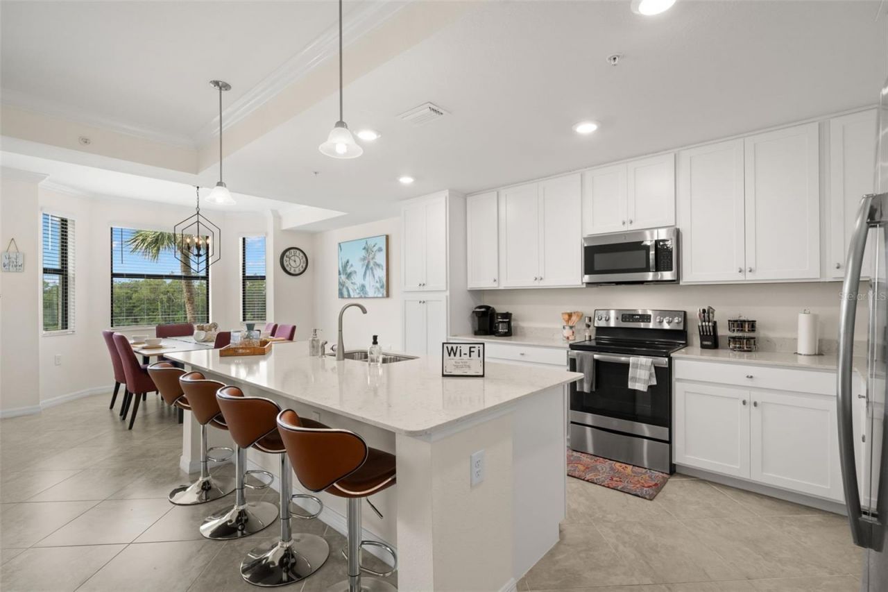 17520 Gawthrop Drive, Unit 303, Bradenton, FL 34211 Photo