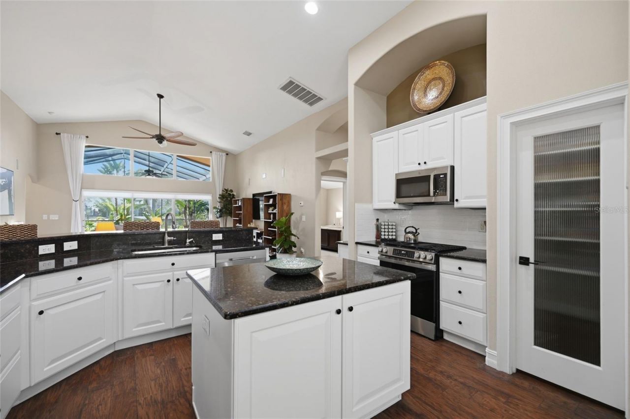 12012 Longview Lake Circle, Bradenton, FL 34211 Photo