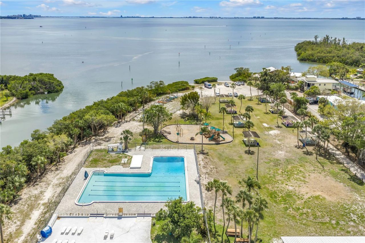 2303 Georgetown Road, Bradenton, FL 34207 Photo