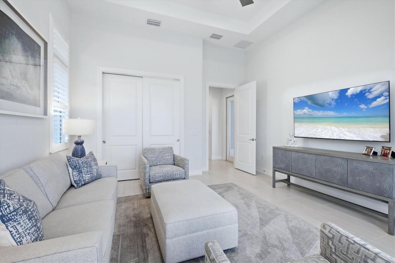 17115 Salerno Drive, Bradenton, FL 34202 Photo