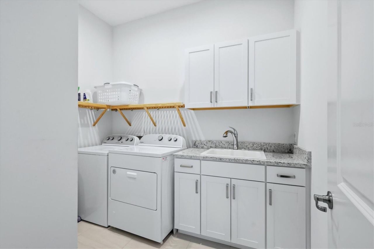 17115 Salerno Drive, Bradenton, FL 34202 Photo