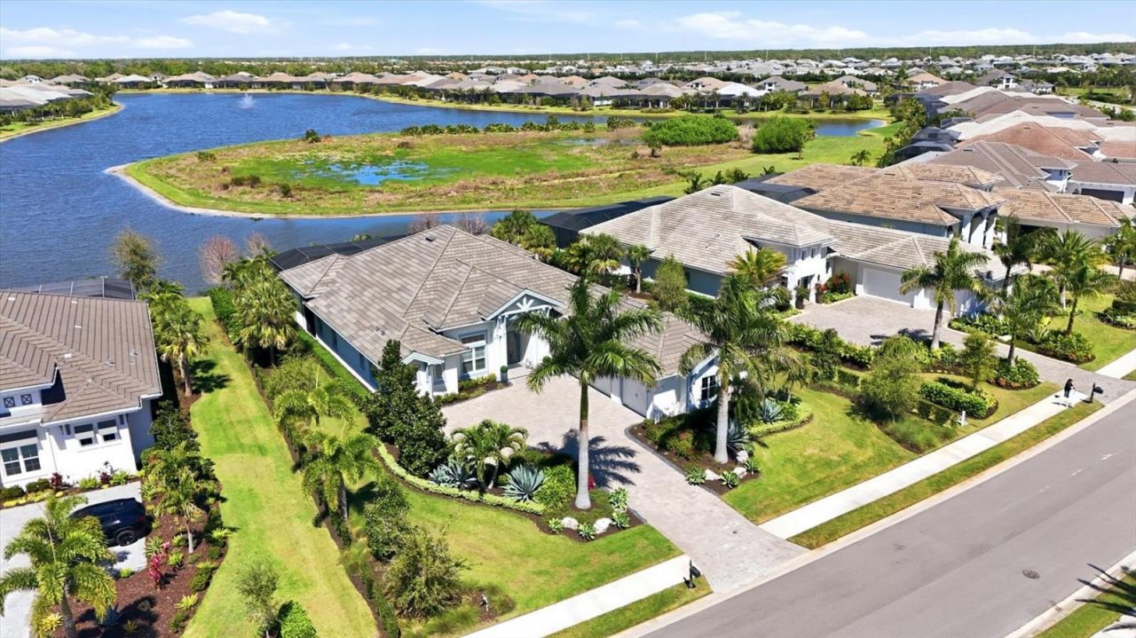 17115 Salerno Drive, Bradenton, FL 34202 Photo