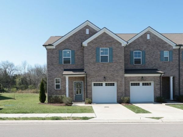 521 Medwyk Dr , Lebanon, TN 37090