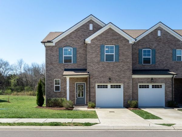 521 Medwyk Dr , Lebanon, TN 37090