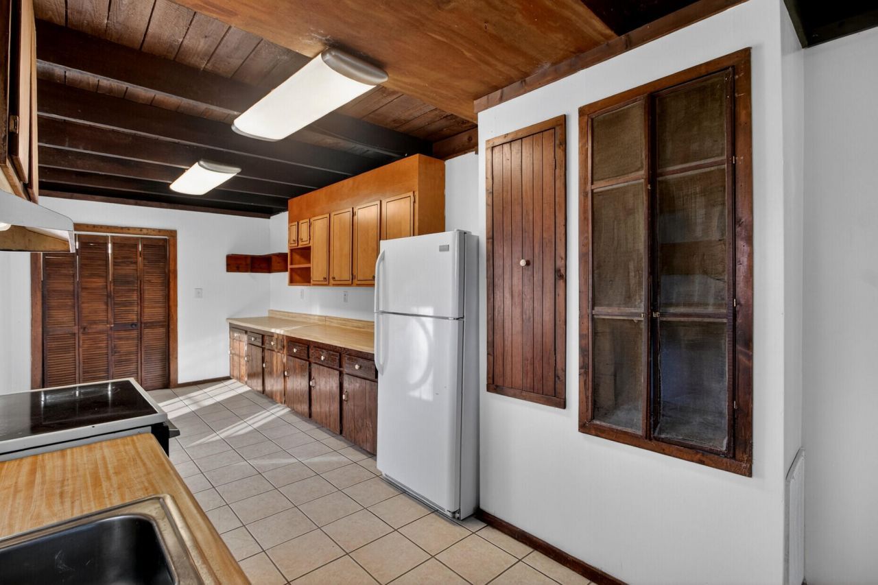 106 Jones Road Photo 13