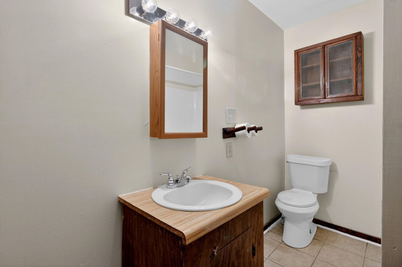 106 Jones Road Photo 20