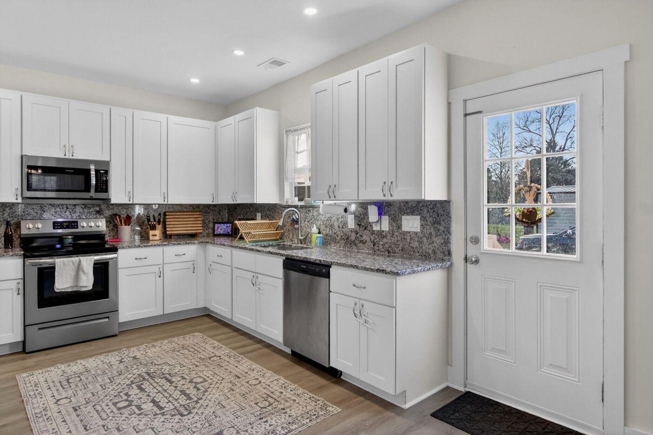 481 S Railroad Avenue Photo 12