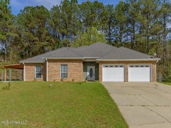 45 Robert E Lee Road, Hattiesburg, MS 39401