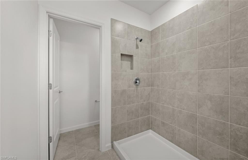 1572 Lake Jessup Cir, Cape Coral, FL 33909 Photo