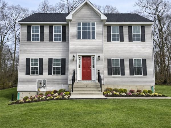 9 Charles , Oxford, CT 06478