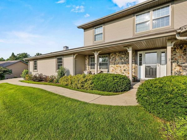 7600 Suffolk Down, Sun Prairie, WI 53590
