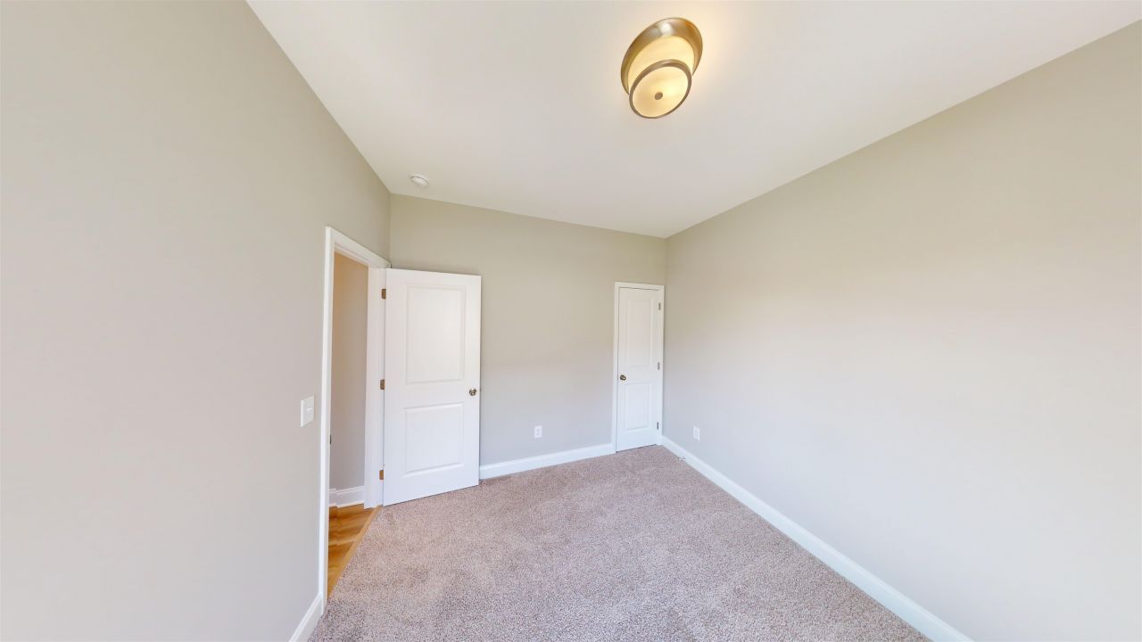 1048 Moen Loop Photo 18