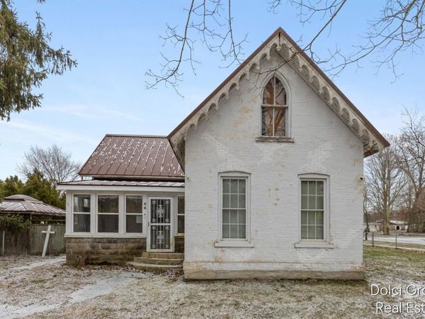 86 S Vosper Street, Saranac, MI 48881