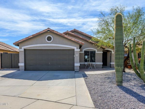 1111 E Santa Cruz Lane, Apache Junction, AZ 85119