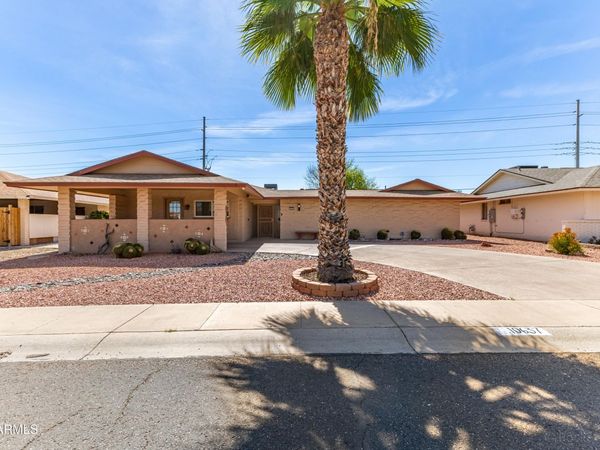 10637 W CARON Drive, Sun City, AZ 85351