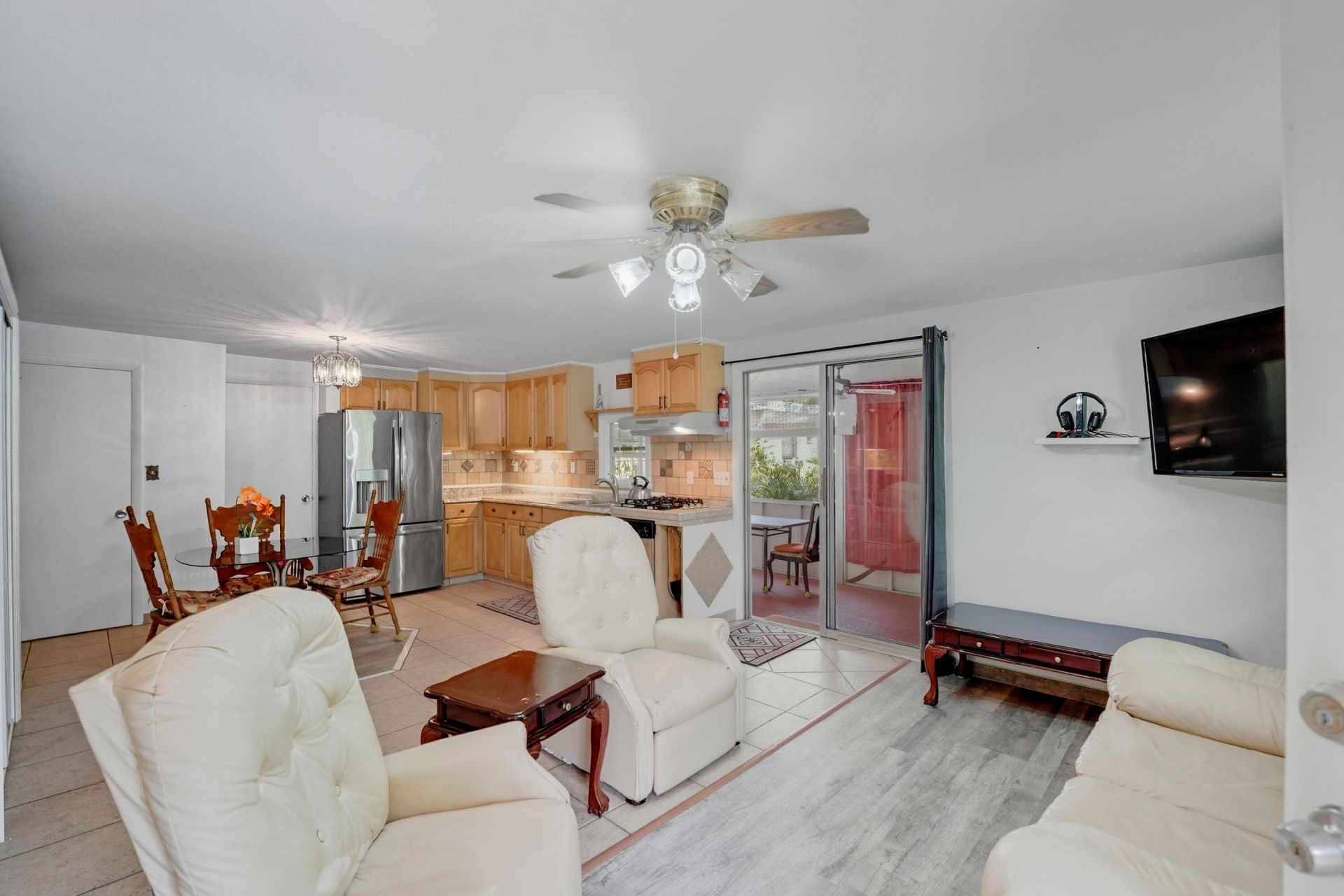 2285 NE 136th Lane, North Miami Beach, FL 33181 Photo