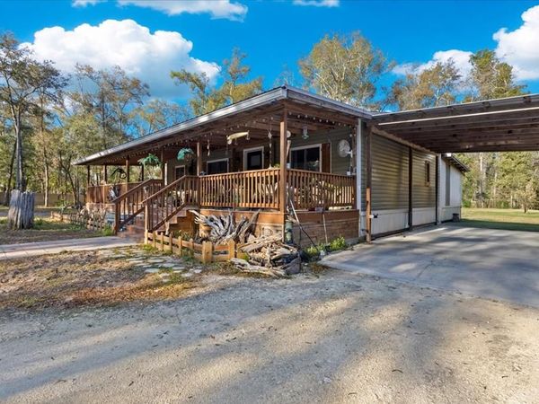 5850 NW 50th St, Bell, FL 32619