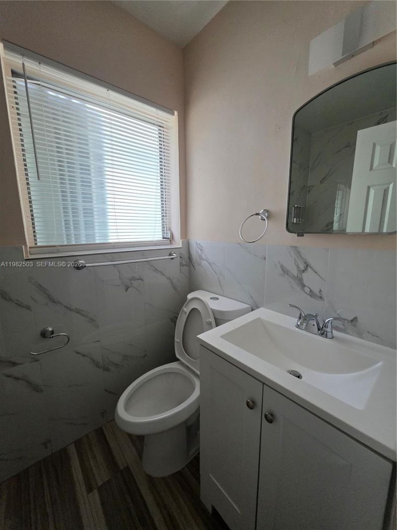 57 Esplanade Dr, Unit C, Miami Springs, FL 33166 Photo