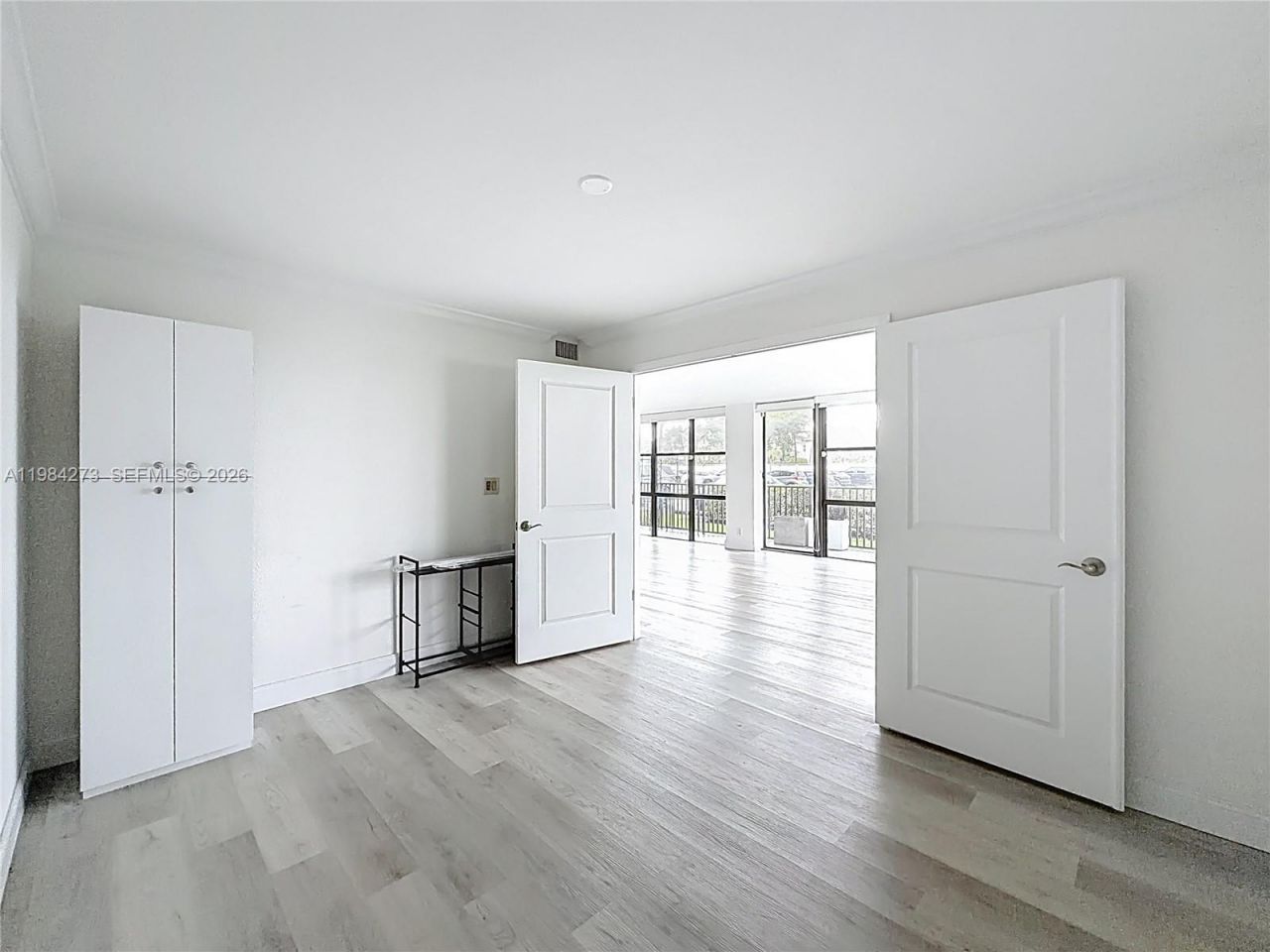 1000 Parkview Dr, Unit 121, Hallandale Beach, FL 33009 Photo