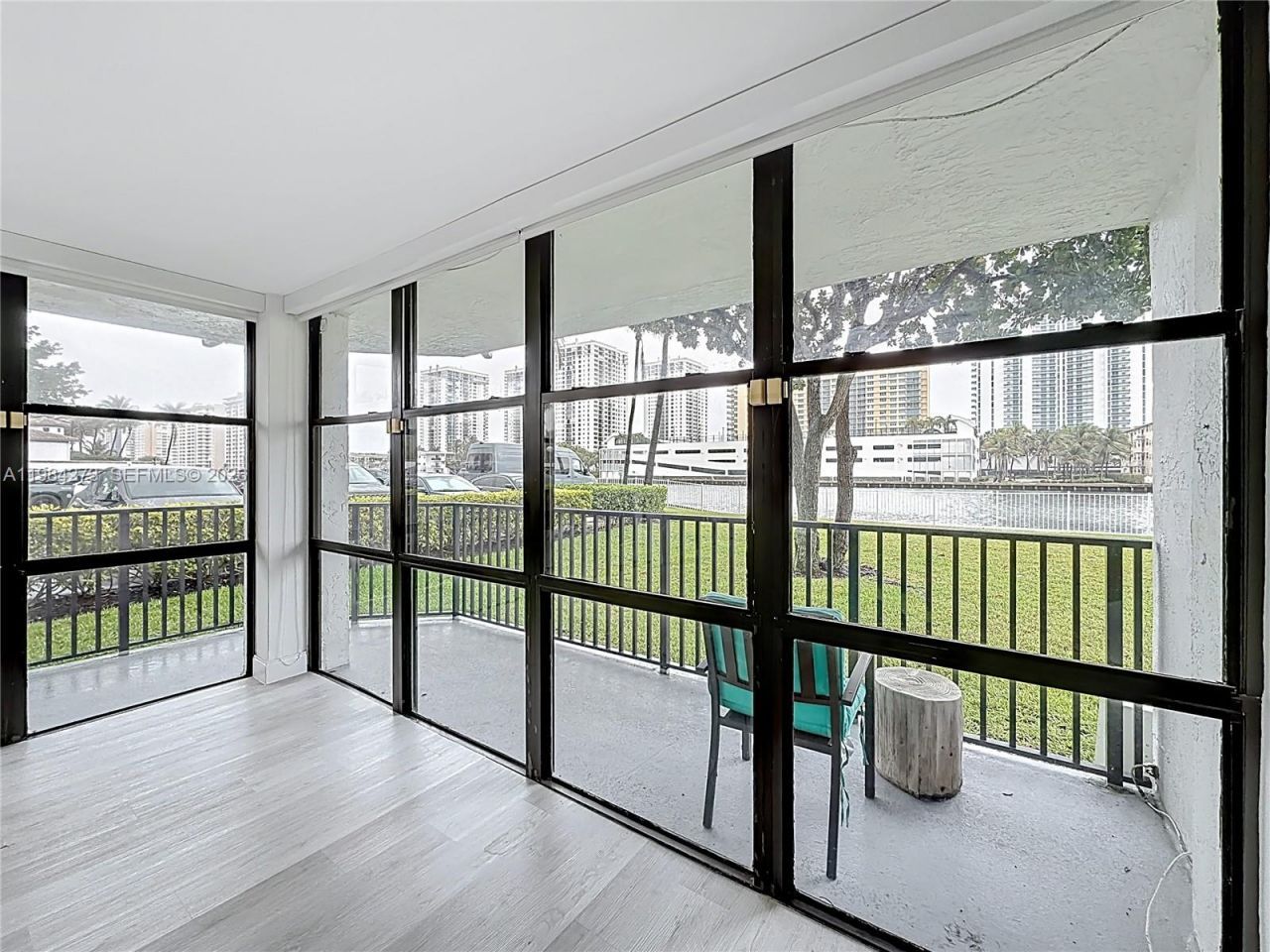 1000 Parkview Dr , Unit 121, Hallandale Beach, FL 33009 Photo