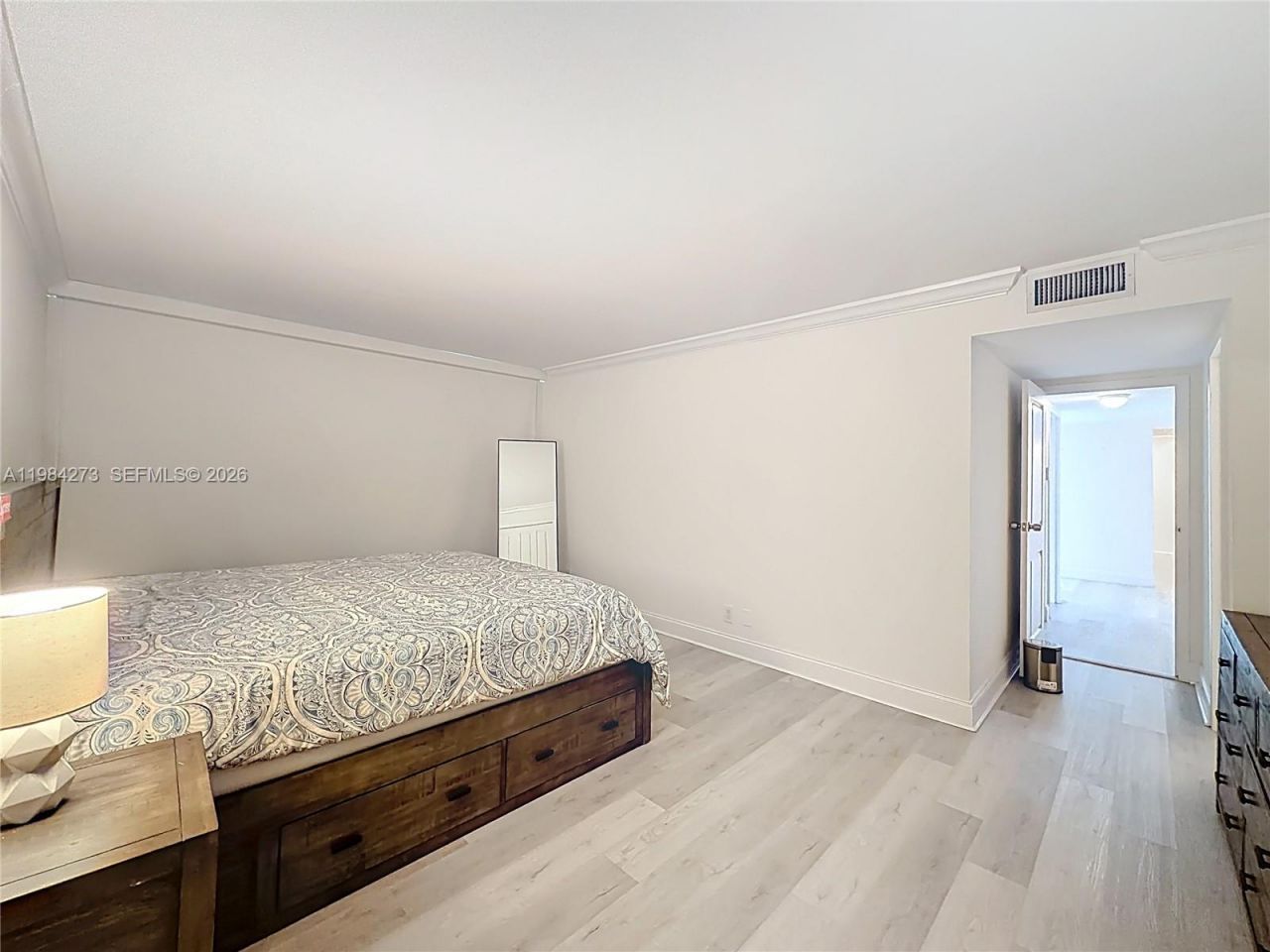 1000 Parkview Dr , Unit 121, Hallandale Beach, FL 33009 Photo