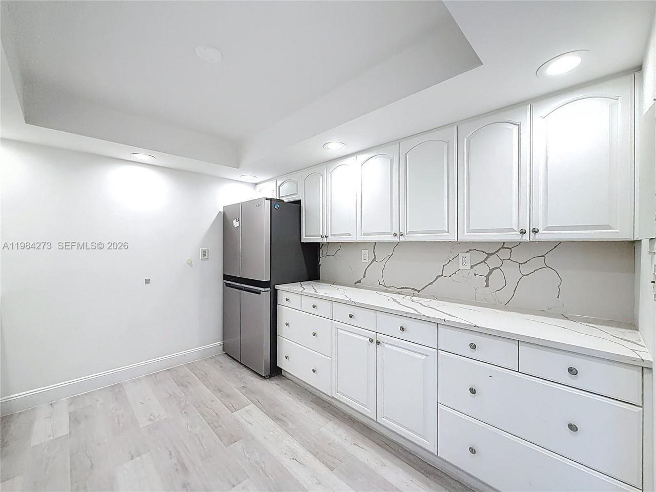 1000 Parkview Dr, Unit 121, Hallandale Beach, FL 33009 Photo