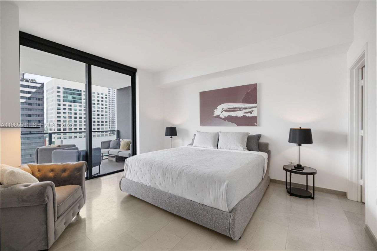 88 SW 7th St , Unit 1010, Miami, FL 33130 Photo