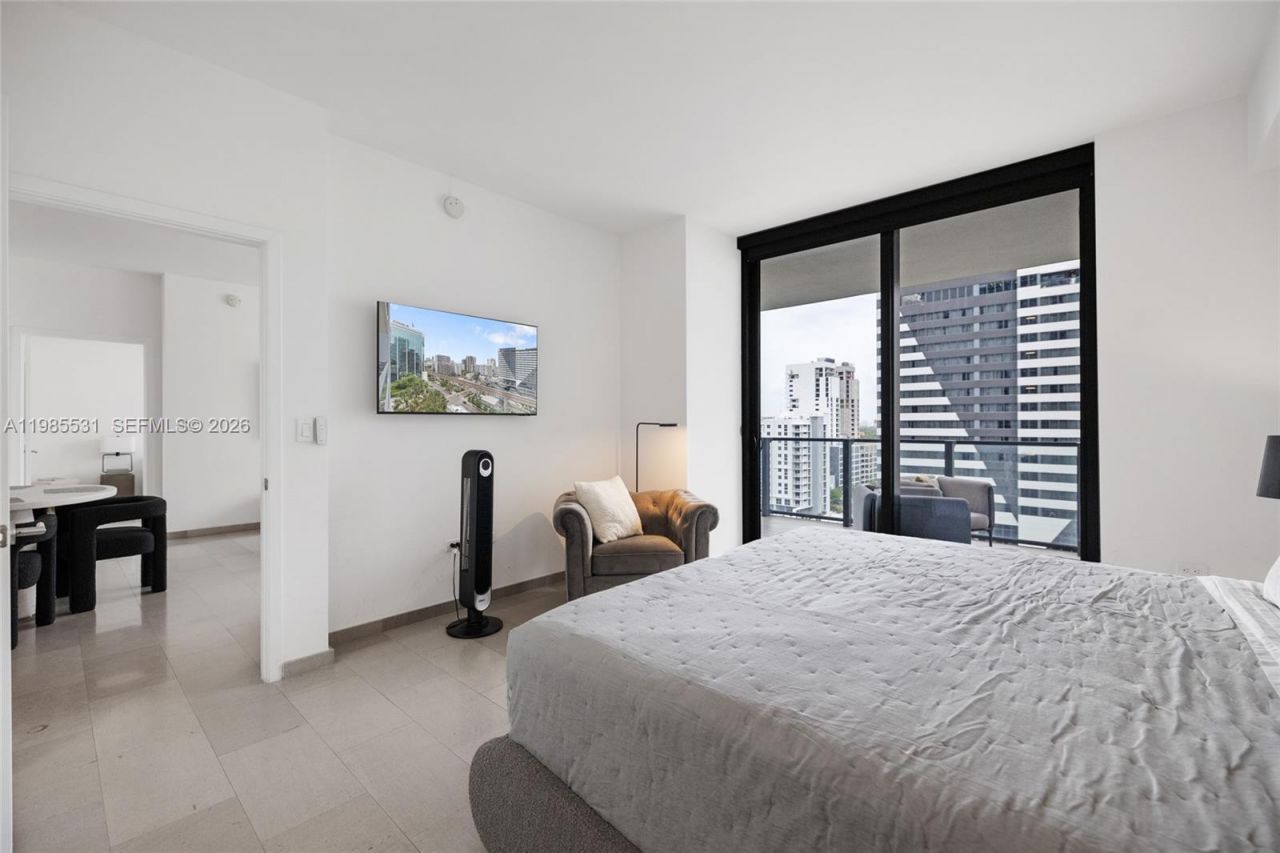 88 SW 7th St , Unit 1010, Miami, FL 33130 Photo