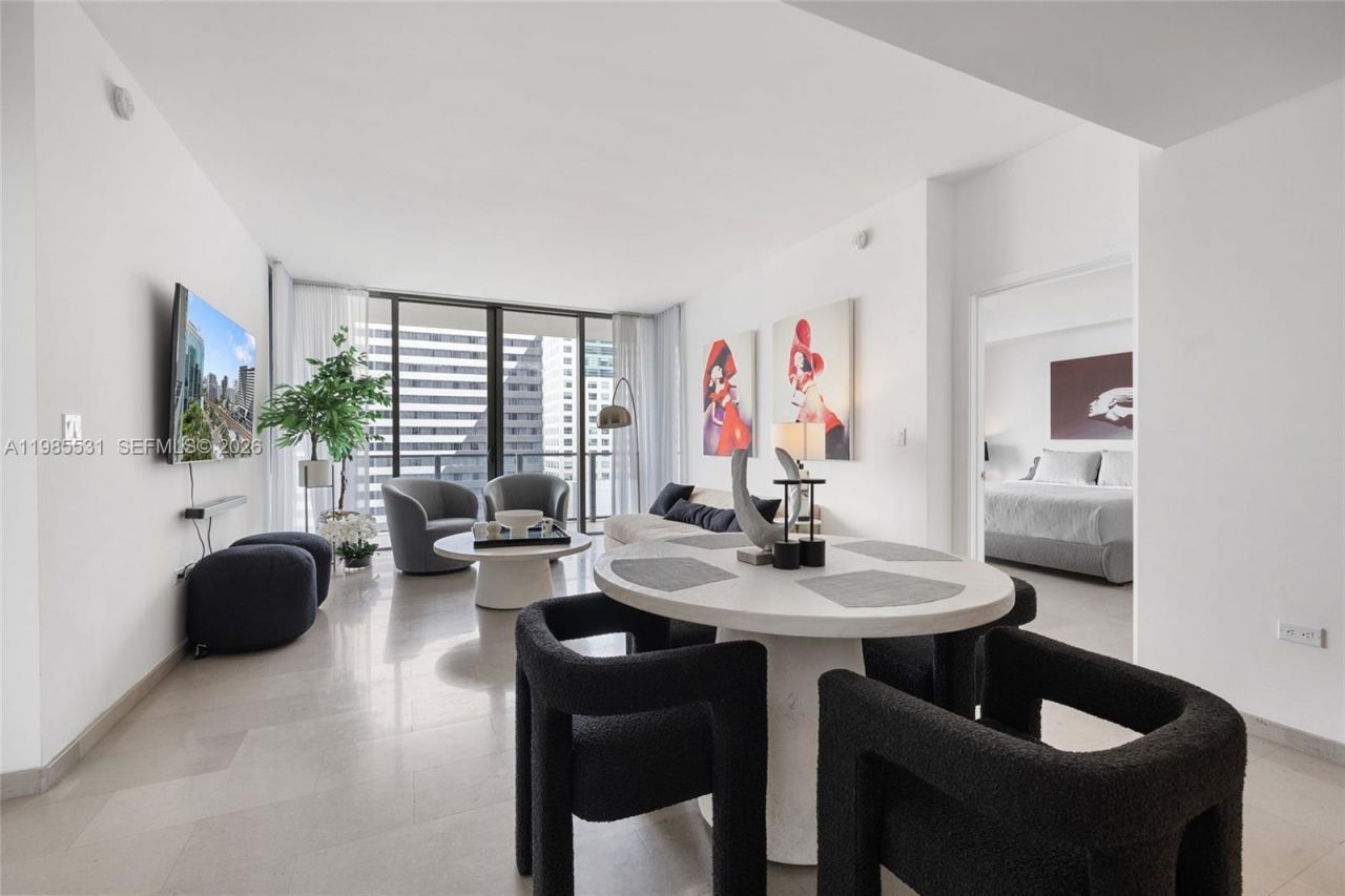 88 SW 7th St , Unit 1010, Miami, FL 33130 Photo