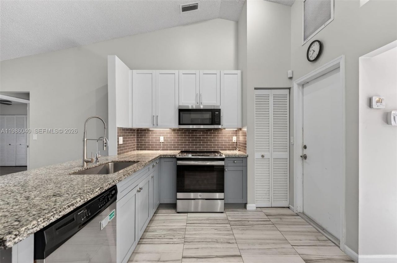 1905 NW 77th Ter, Margate, FL 33063 Photo