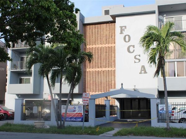 6055 W 19th Ave, Unit 417, Hialeah, FL 33012