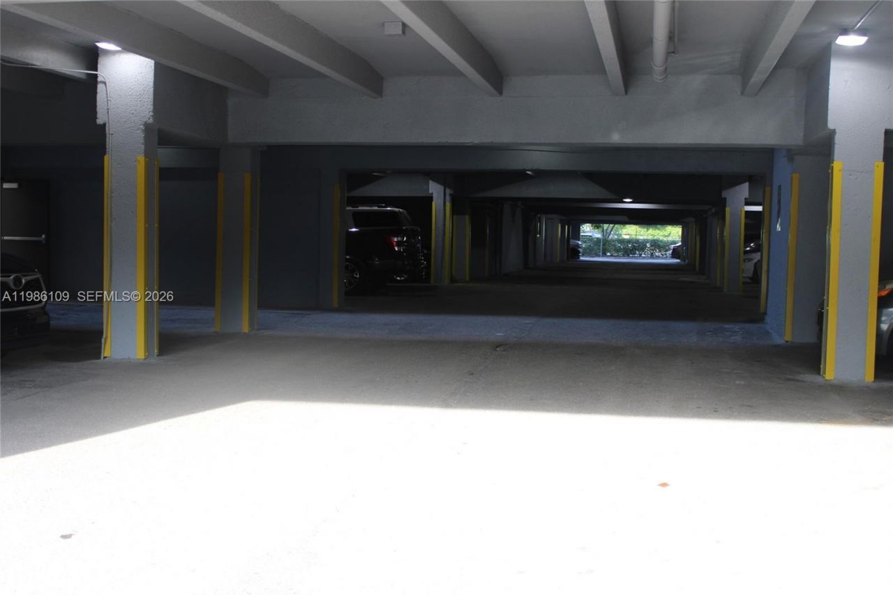 6055 W 19th Ave, Unit 417, Hialeah, FL 33012 Photo