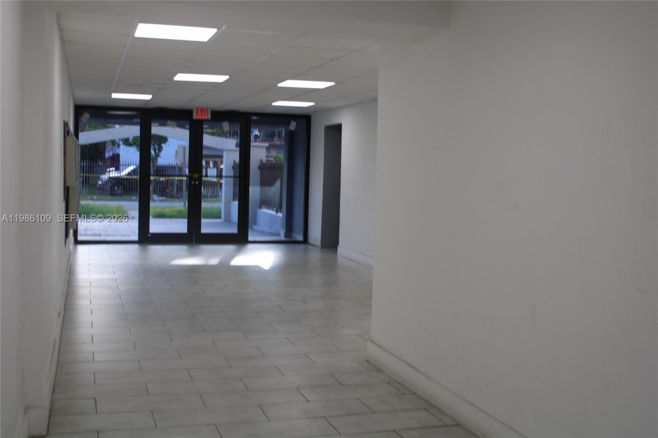 6055 W 19th Ave, Unit 417, Hialeah, FL 33012 Photo