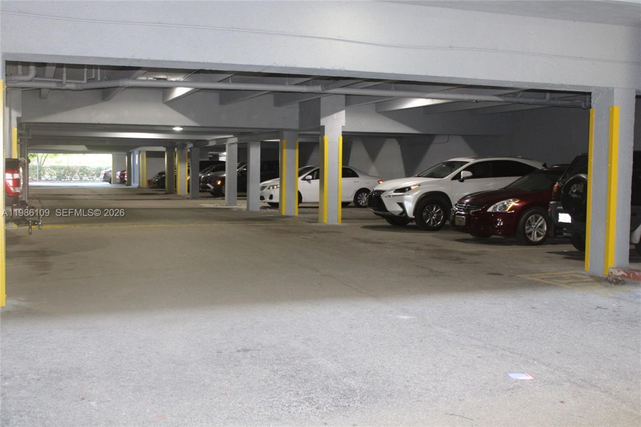 6055 W 19th Ave, Unit 417, Hialeah, FL 33012 Photo