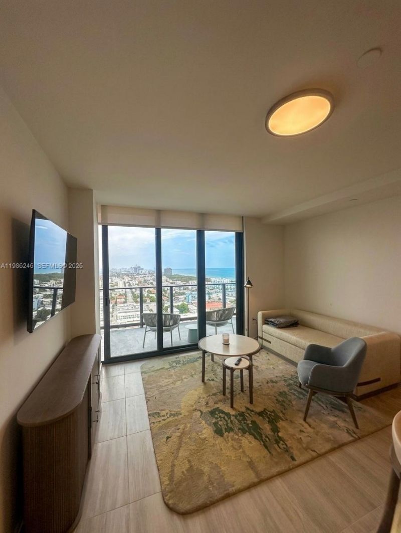 580 72nd St , Unit PH7, Miami Beach, FL 33141 Photo