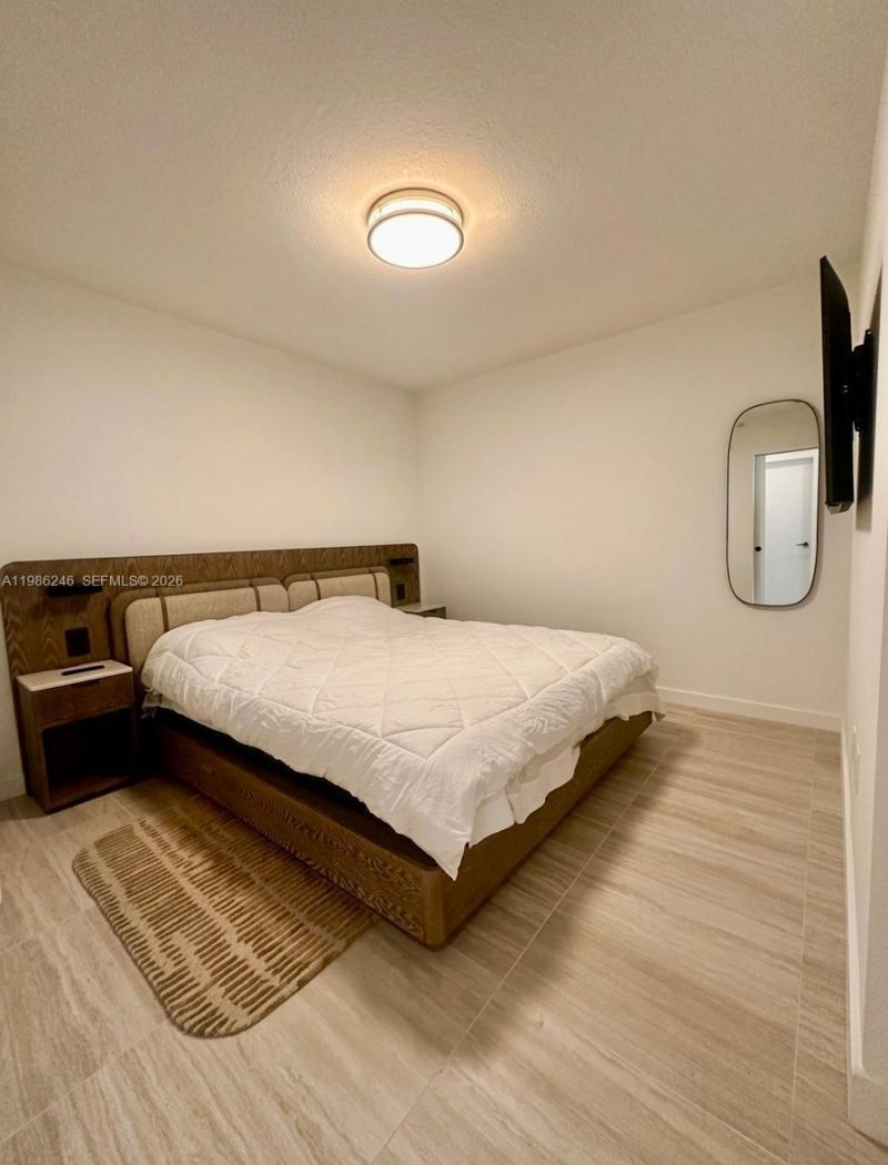 580 72nd St , Unit PH7, Miami Beach, FL 33141 Photo