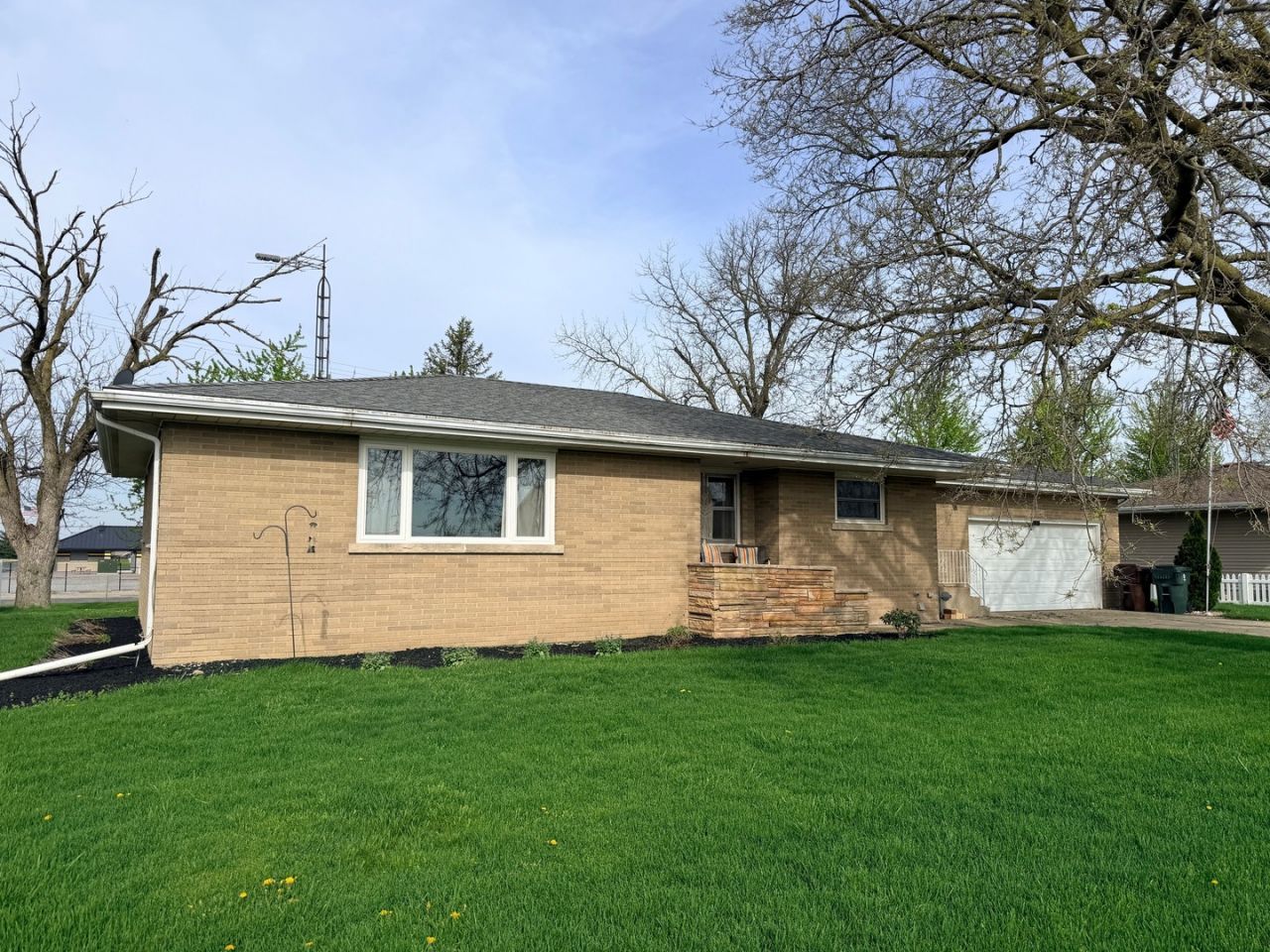 635 N Elm Street, Herscher, IL 60941