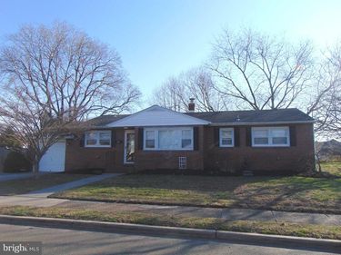 902 GLENDORA AVENUE, GLENDORA, NJ 08029