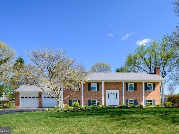 10630 HESPERIAN DRIVE, LAUREL, MD 20723