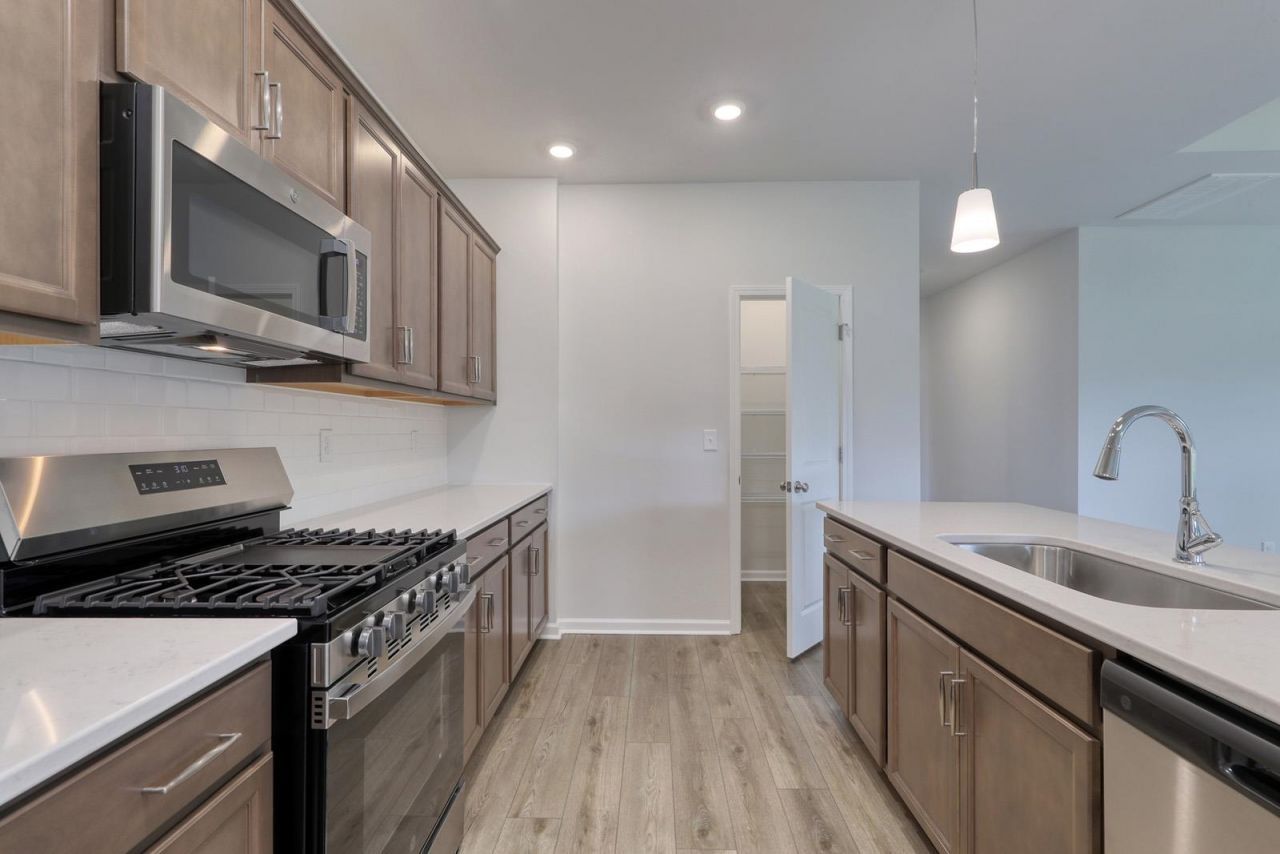 464 Atamasco Ct. Photo 5