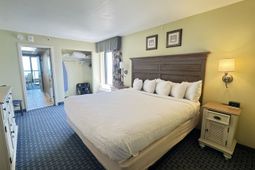 2401 S Ocean Blvd. photo 4