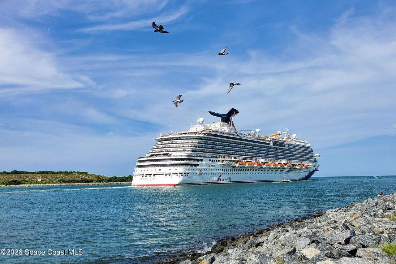 397 Harbor Drive, Cape Canaveral, FL 32920 Photo