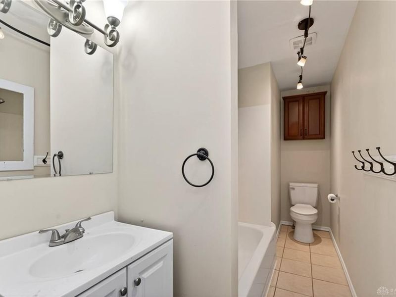 585 N Spring Street, Wilmington, OH 45177 Photo 14