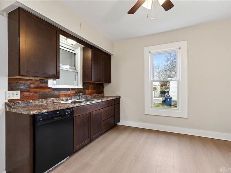 585 N Spring Street, Wilmington, OH 45177 Photo 7