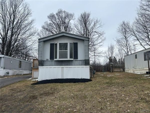 239 Colonial Circle, Utica, NY 13502