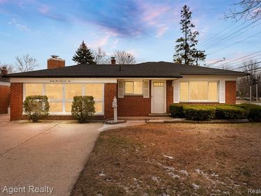 29010 Wagner Drive, Warren, MI 48093