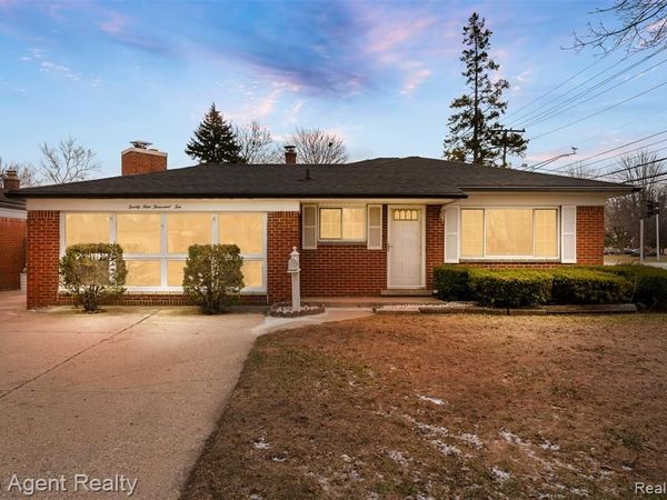 29010 Wagner Drive, Warren, MI 48093