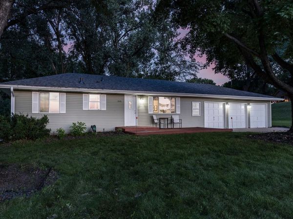 1515 Woodhill Road, Burnsville, MN 55337