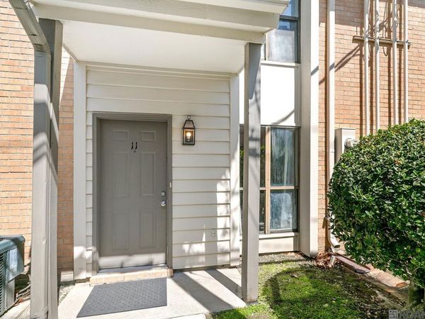 8508 Summa Ave, Unit #P-11, Baton Rouge, LA 70809