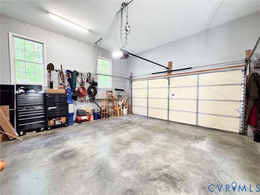 Property Image 100